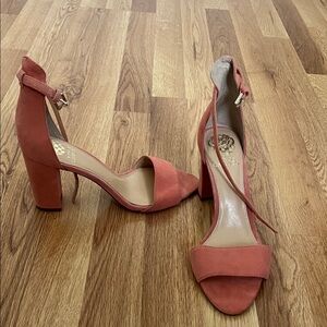 Sam Edelman Coral Block Heel Sandals - NEVER WORN -‎ slight flaw